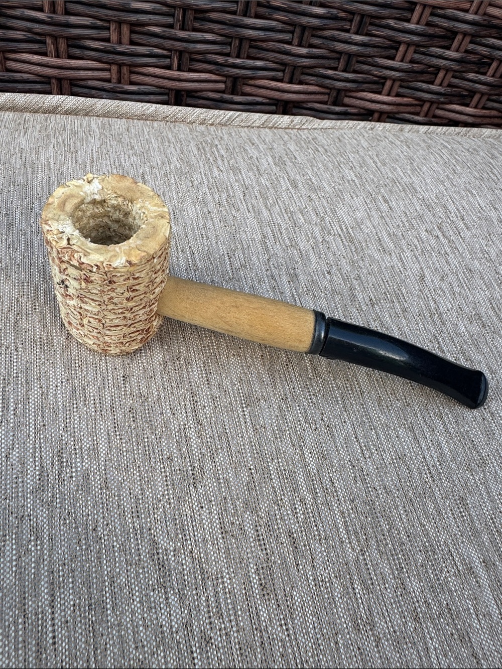 Vintage Look Costume Prop Corn Cob Tobacco Pipe with plastic shank